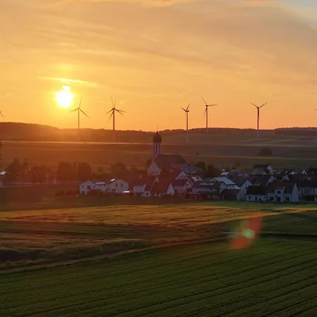 Naturnahe Traumferienwohnung Mit Panoramablick Gnotzheim